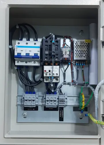 Painel para Bomba de Incêndio Profit 2 CV, 220 V Trifásico, com Partida Direta, Botoeira 24 VCC e Proteção de 5,6–8 A